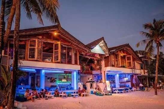 Paraw Beach Club