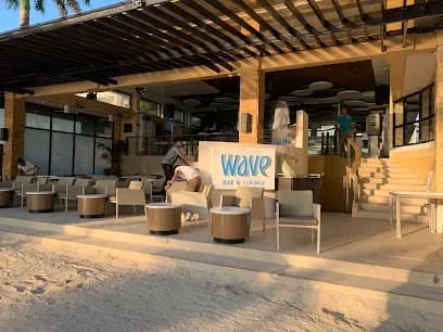 Wave Bar & Lounge at Henann Regency Resort & Spa