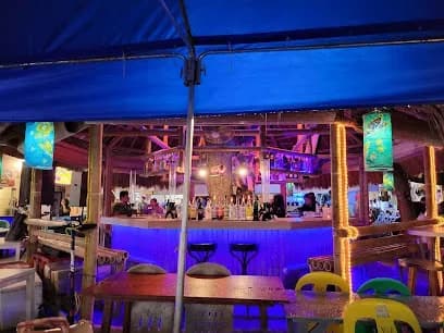 VHub Restobar