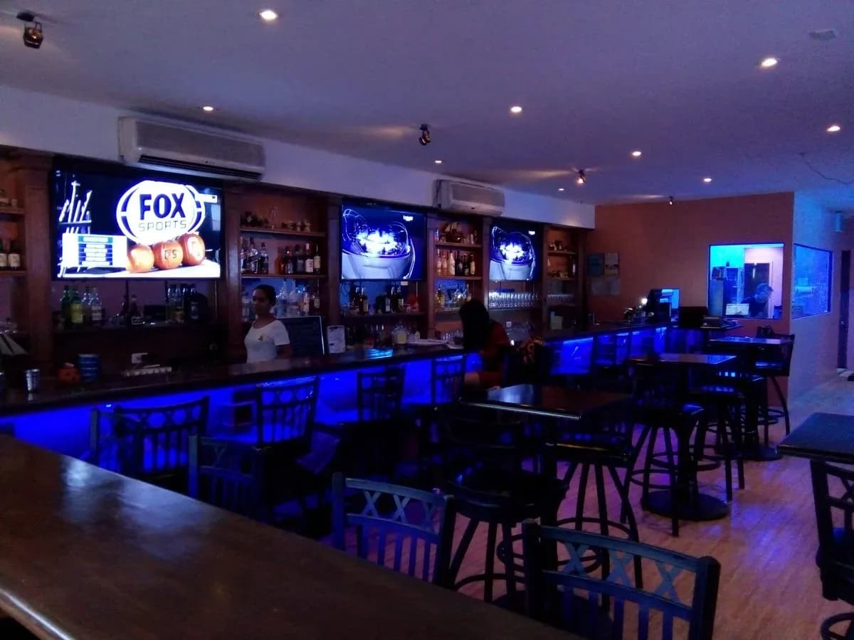 Howling Dogs Sports Grill