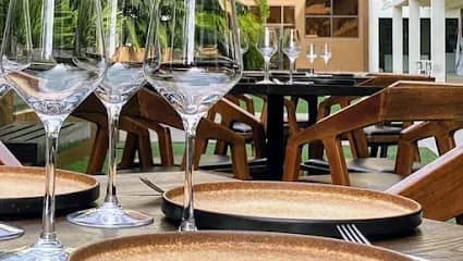 The Weekend - Steakhouse & Bar