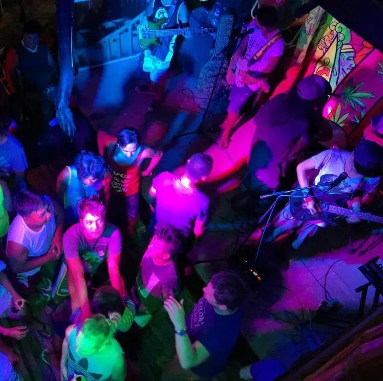 Pukka Bar