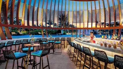 Coconutz Pool Bar - Pullman Phu Quoc Beach Resor