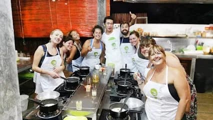 TIME FOR LIME - Thai Cooking School and Cocktail fun