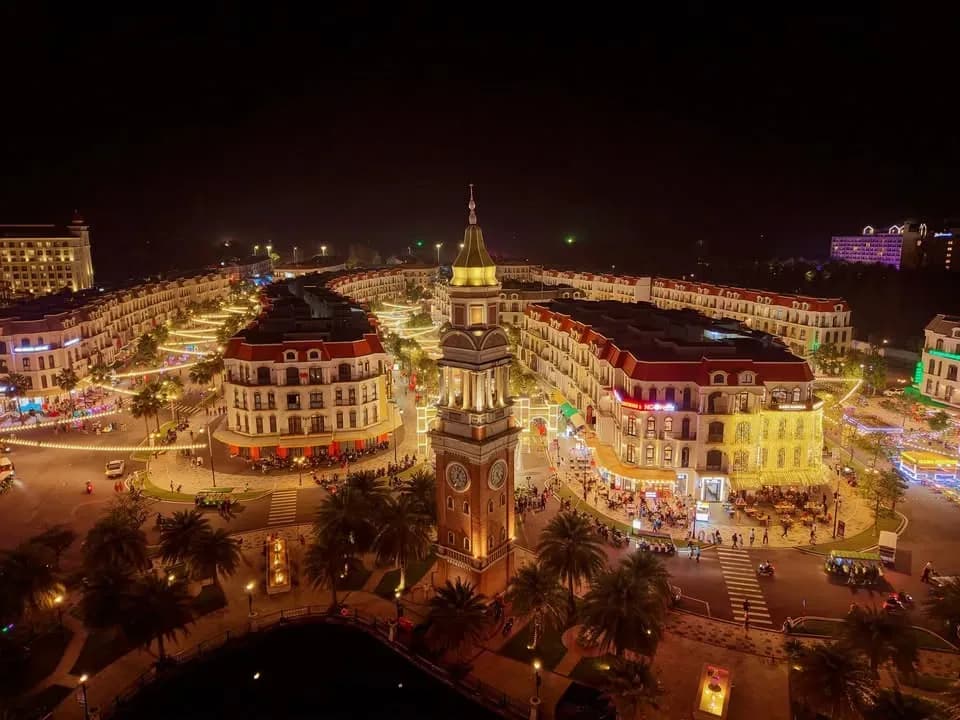 Funky Night Market - Chợ đêm Grand World Phú Quốc