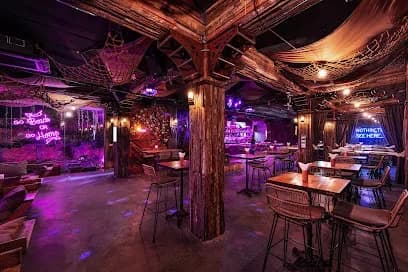 Sunset Beach Bar & Restaurant - Bars & Clubs - Duong Dong