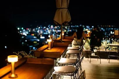 Chuồn Chuồn Bistro & Bar - Restaurants - Duong Dong