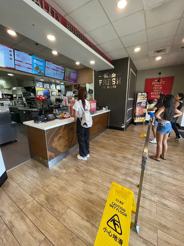 Wendy's Hagatna 4