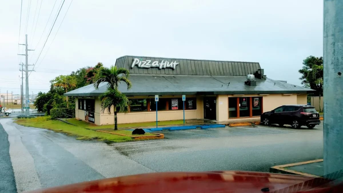 Pizza Hut -- Hagat - Restaurants - Agat