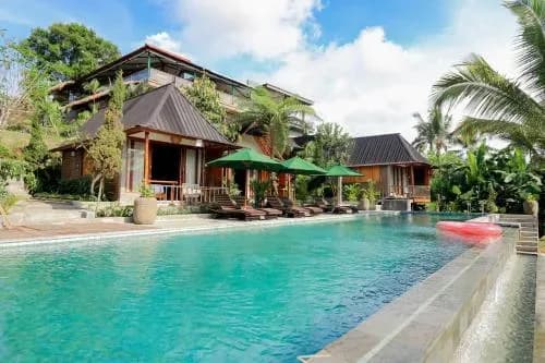 Mina Baturiti Hotel & Resto 4