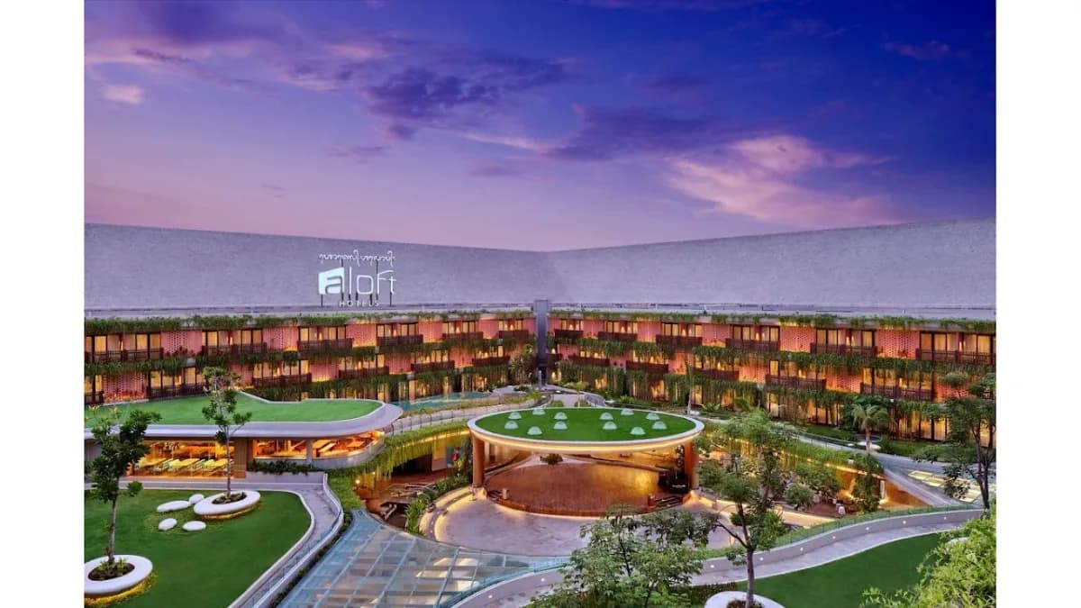 Aloft Bali Kuta at Beachwalk - Hotels - Kuta
