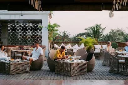 Sky Lounge by Ely's Kitchen - Bars & Clubs - Ubud